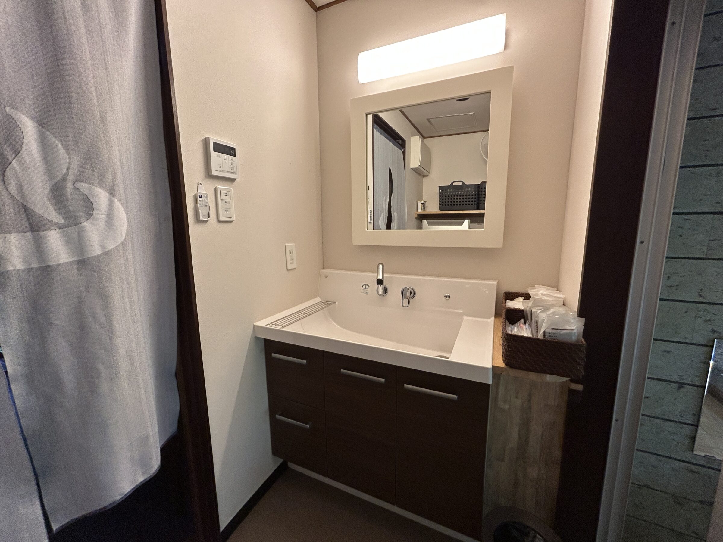 ファミーユ 一碧湖