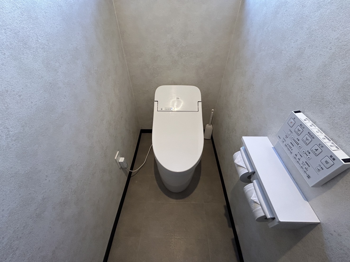 ファミーユ 一碧湖