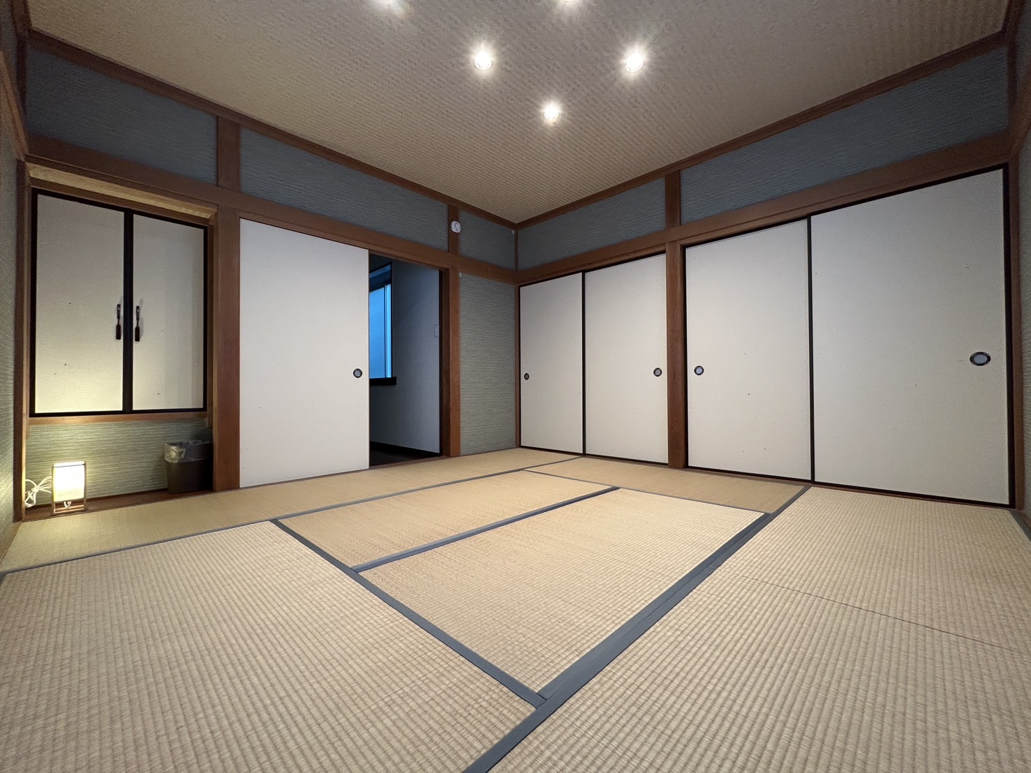 ファミーユ 伊豆の瞳