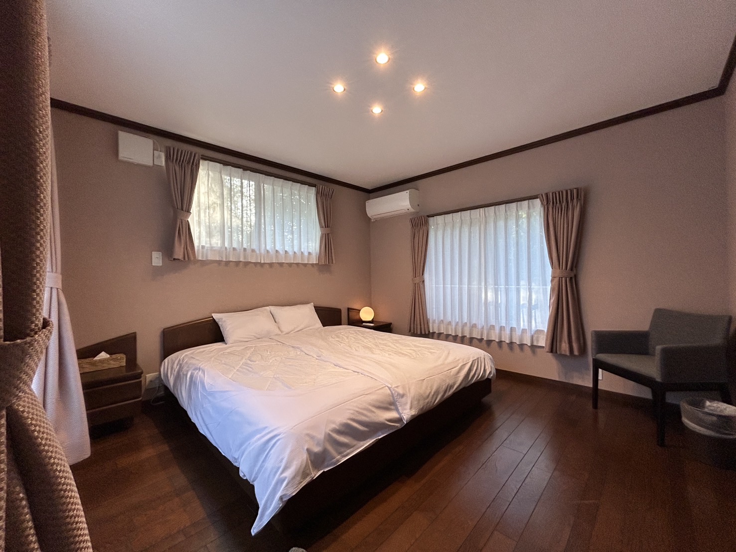 ファミーユ 伊豆の瞳