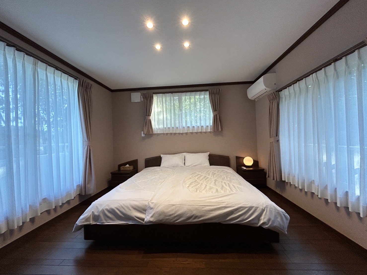 ファミーユ 伊豆の瞳