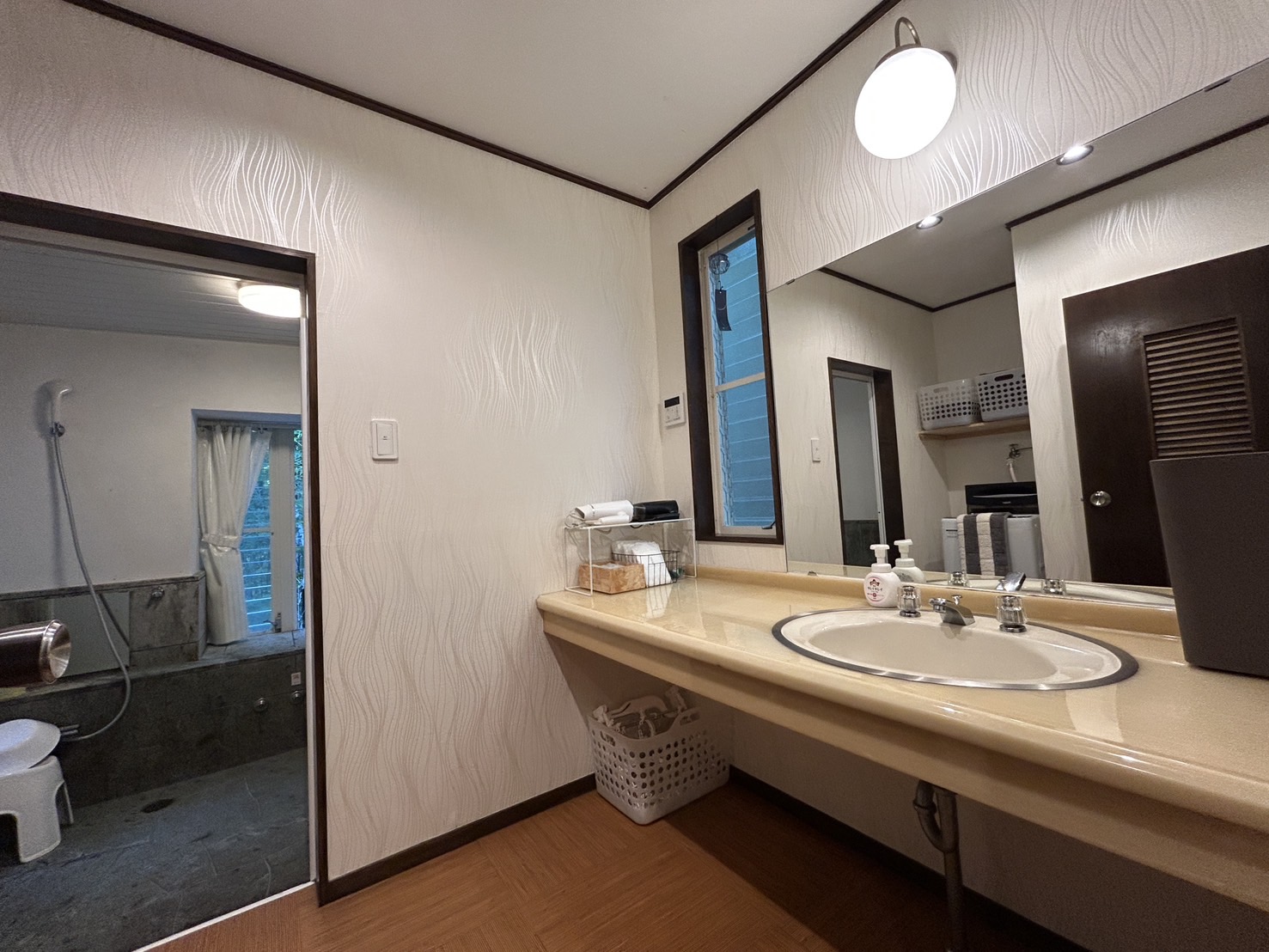 ファミーユ 伊豆の瞳