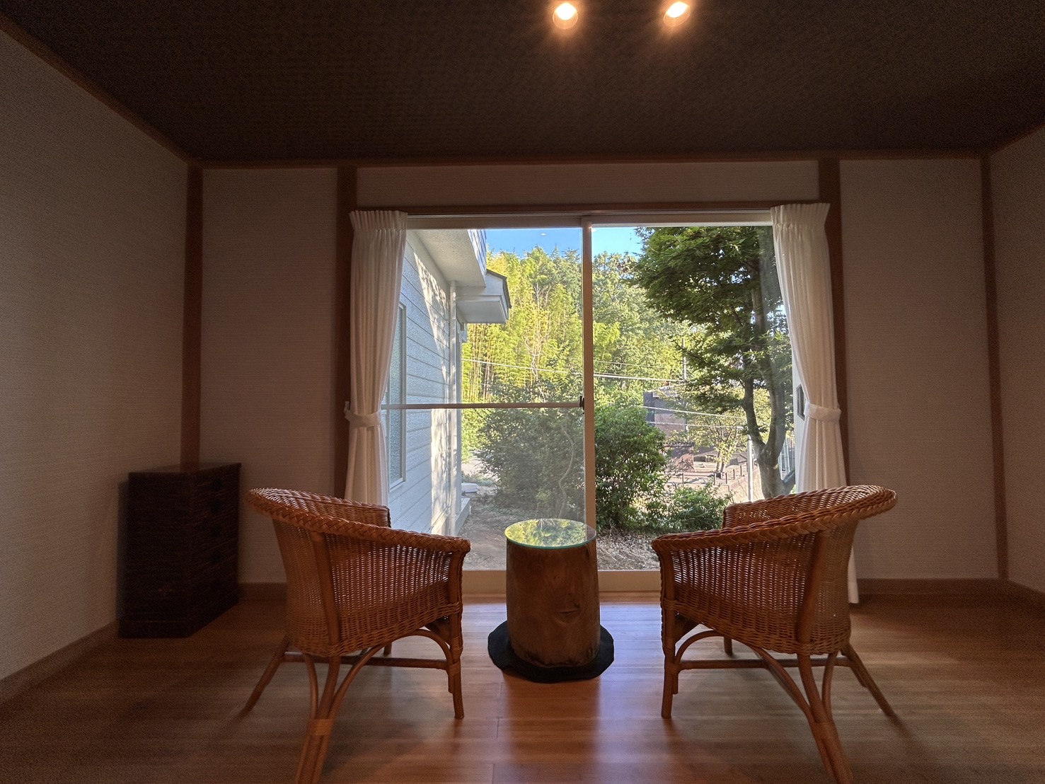 ファミーユ 伊豆の瞳