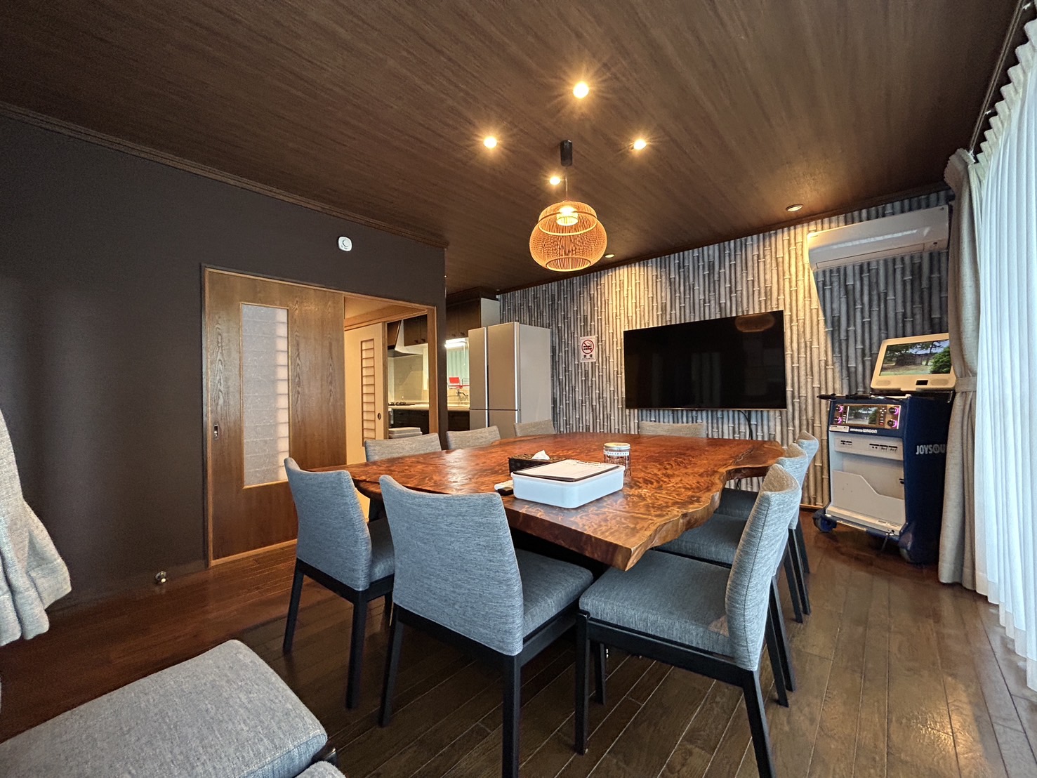 ファミーユ 伊豆の瞳