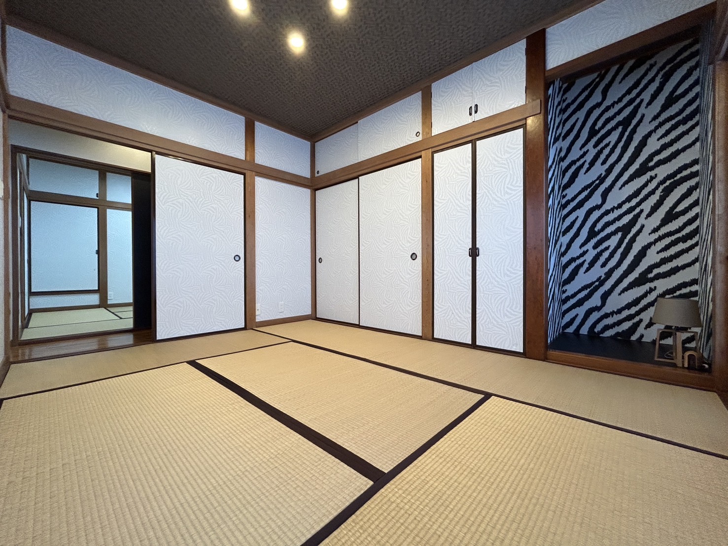 ファミーユ 大室