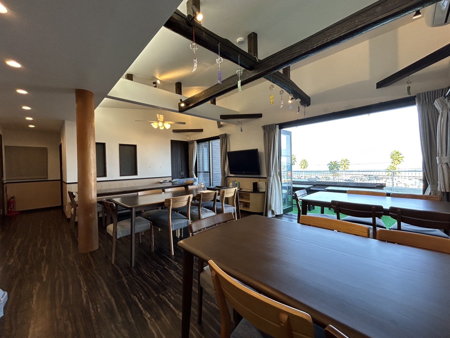 ファミーユ 湯川