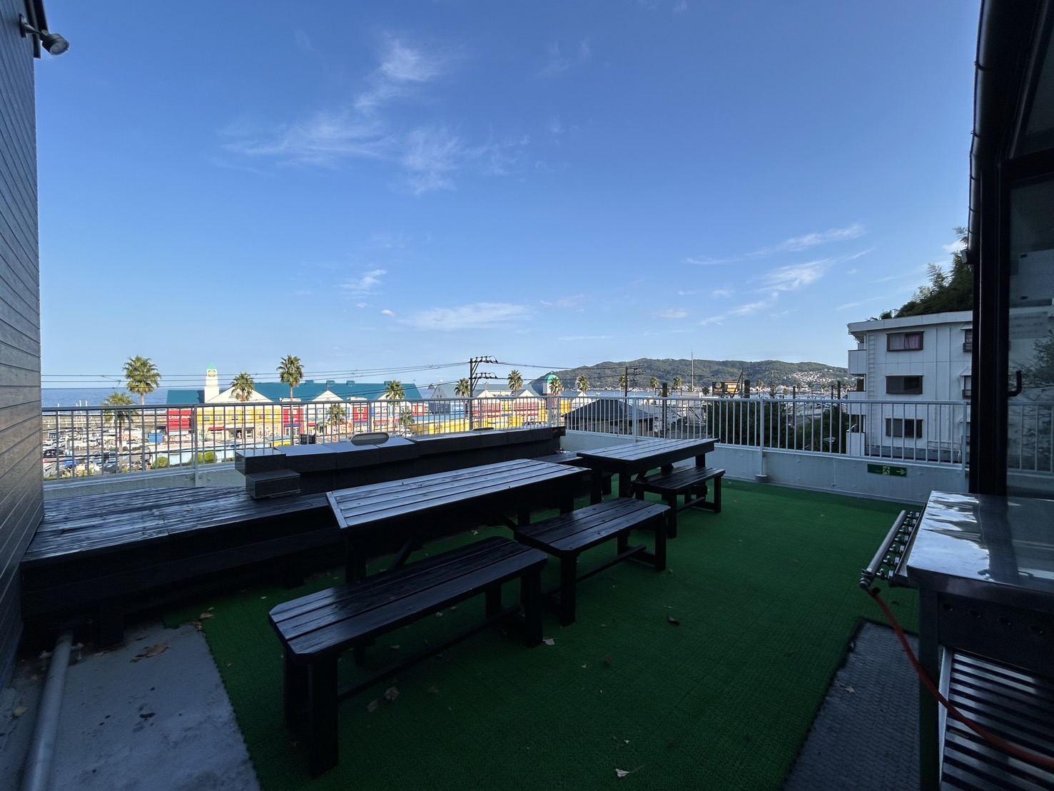 ファミーユ 湯川