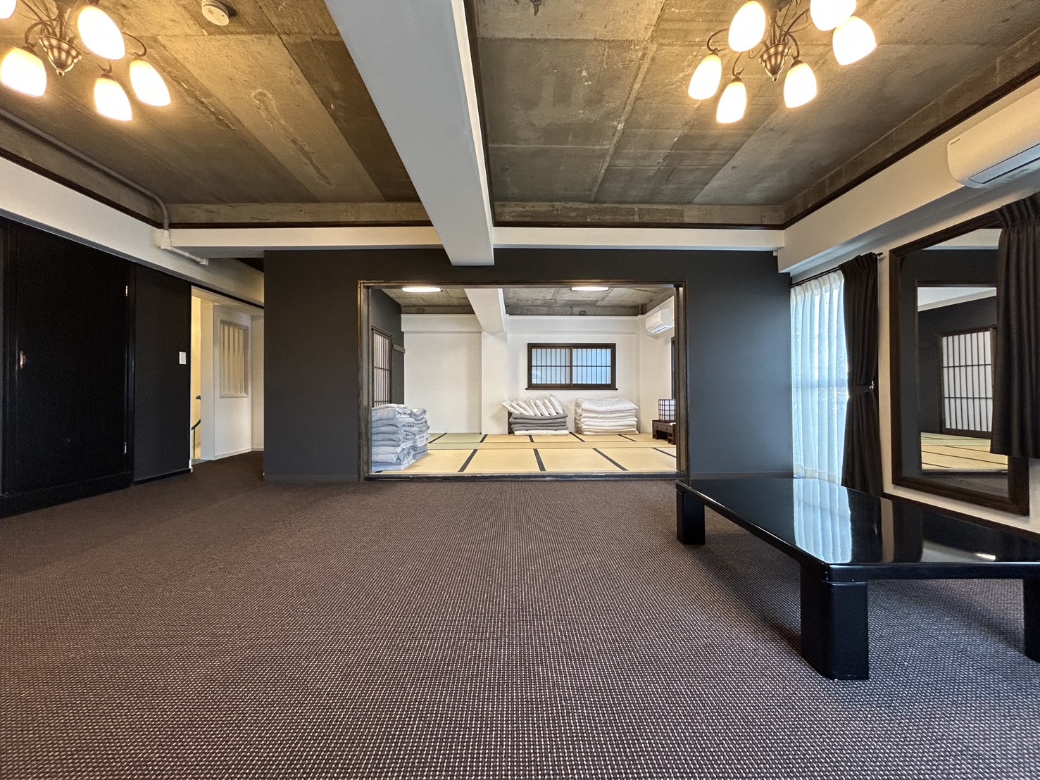 ファミーユ 湯川