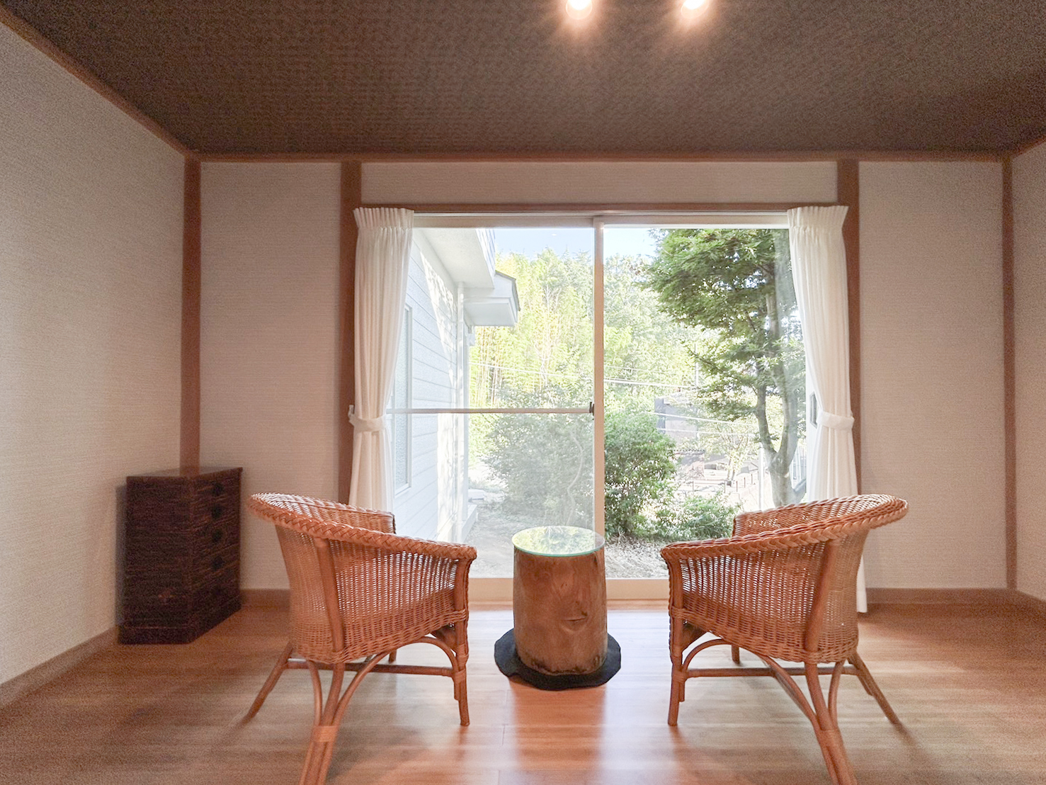 ファミーユ 伊豆の瞳