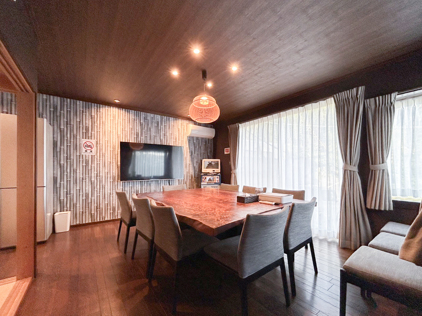 ファミーユ 伊豆の瞳