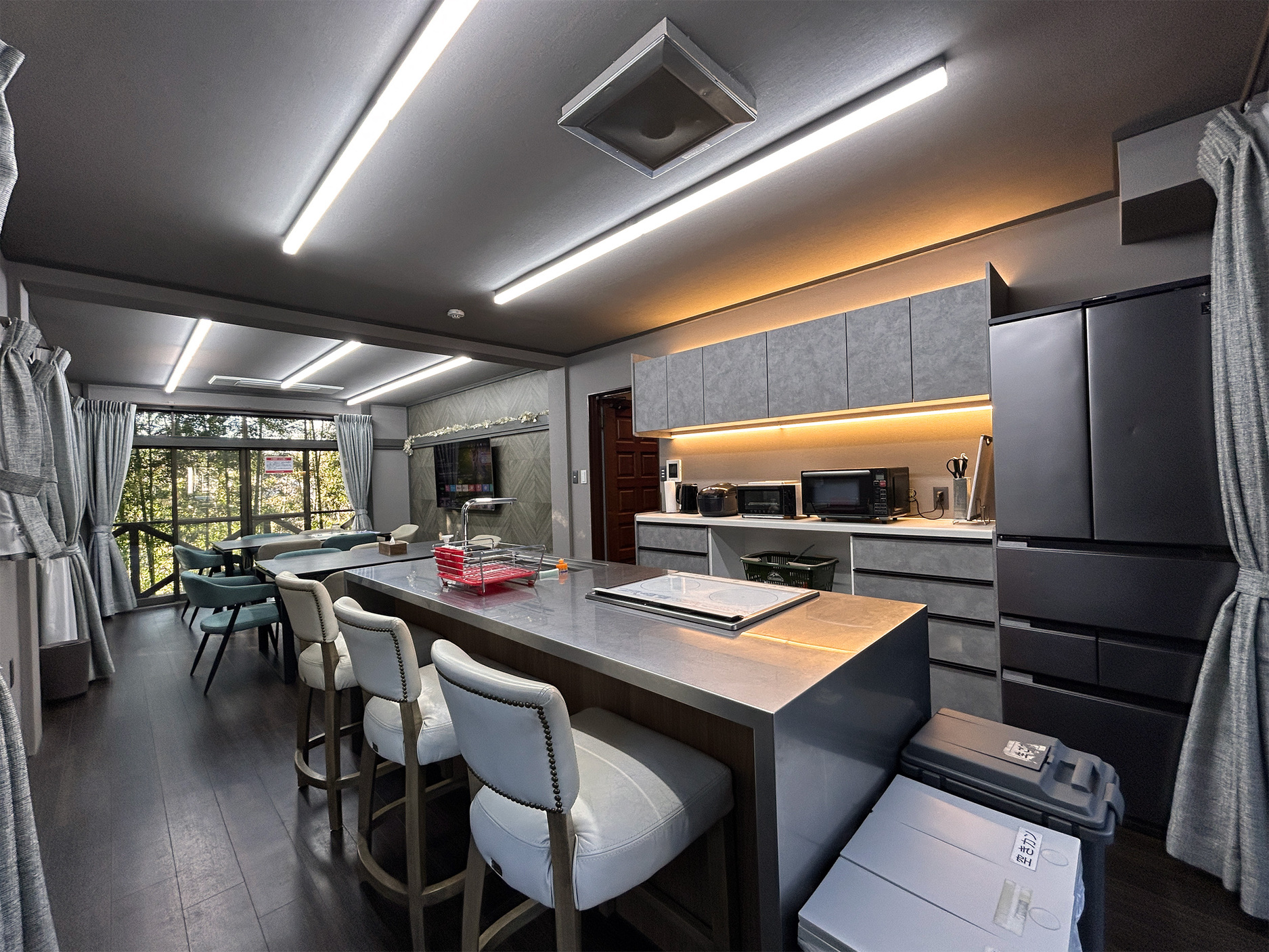 ファミーユ 一碧湖