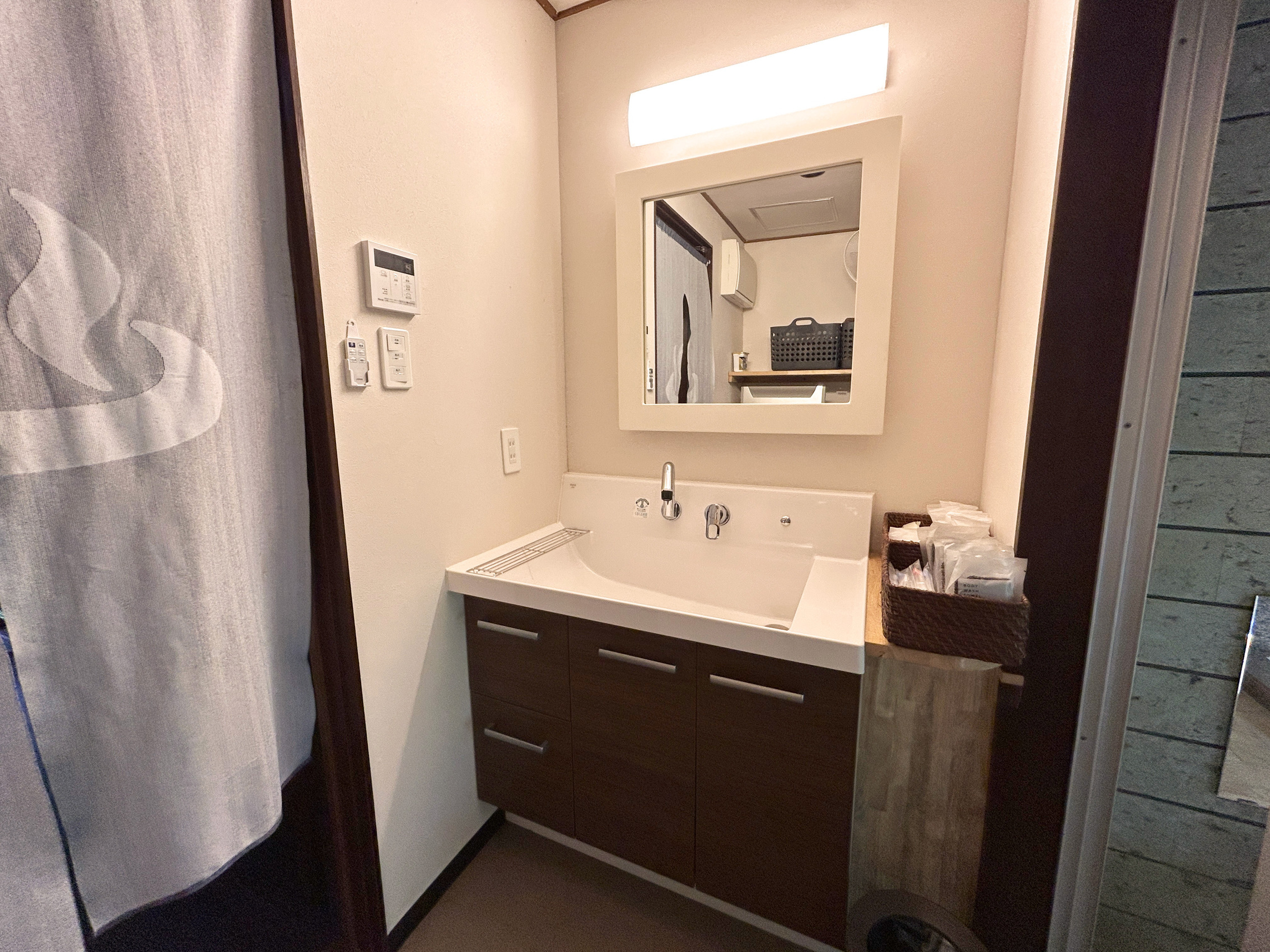 ファミーユ 一碧湖